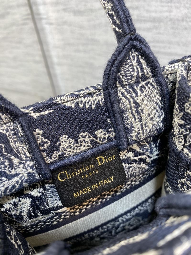 chr1st1an D10r shopping bags
